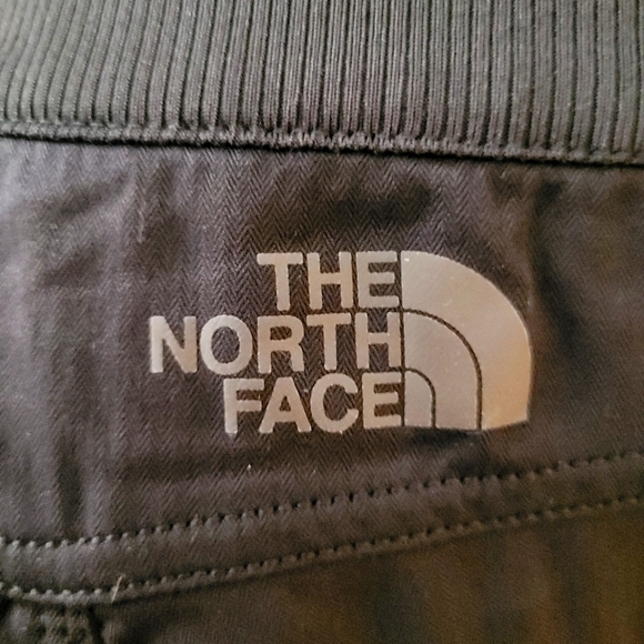 The North Face - Drawstring Summer Capri, Size XL - Picture 4 of 4
